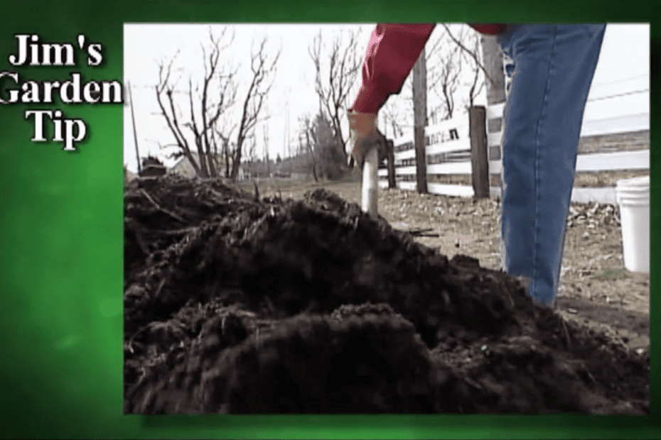 How to turn a compost pile